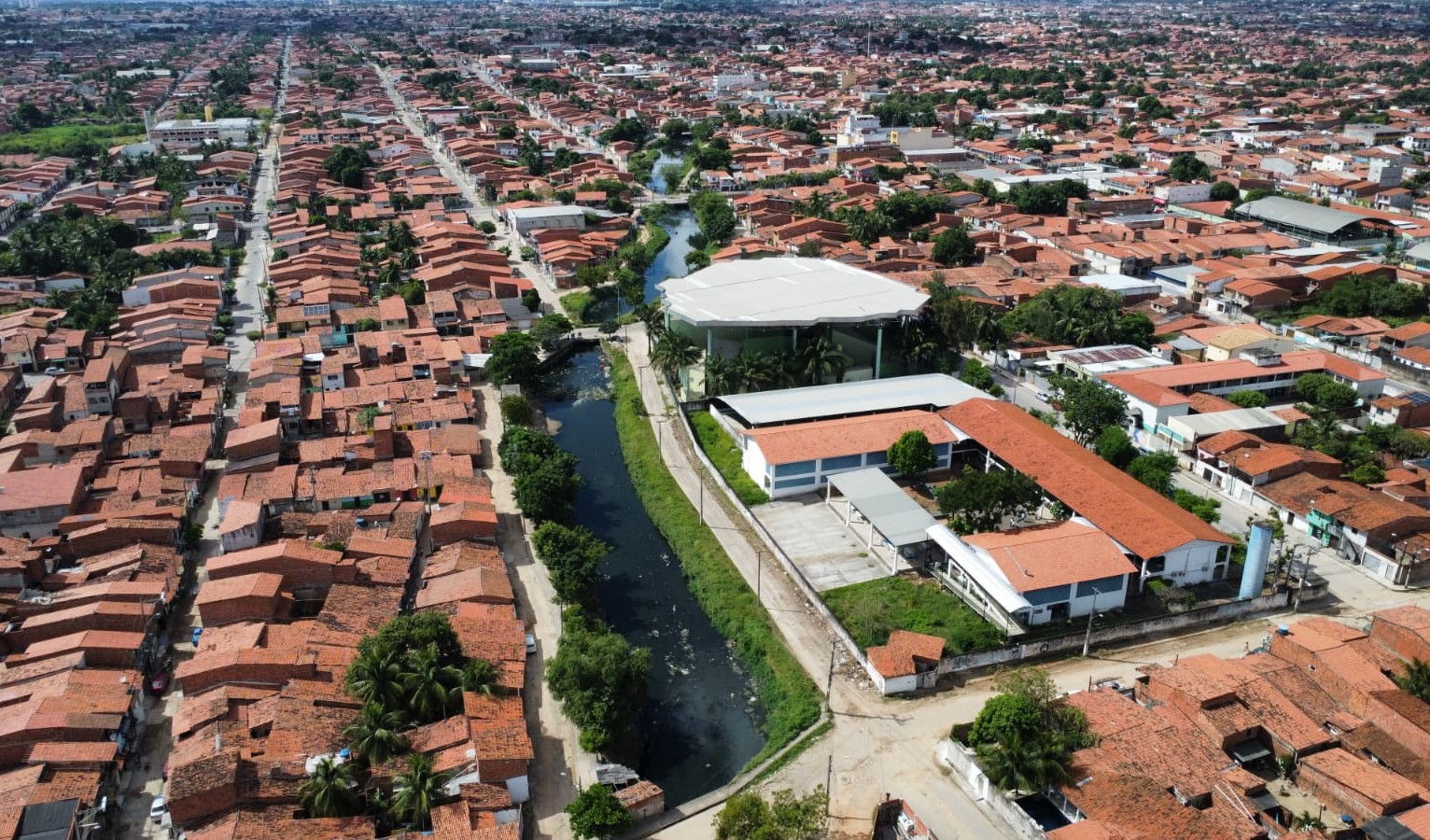 imagem aérea do canal leste do Bom Jardim